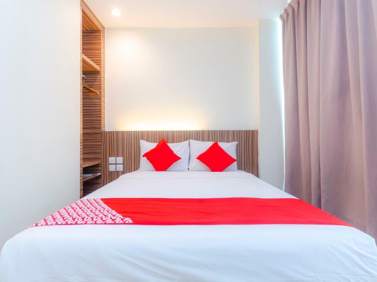 Wf Hotel 新山 外观 照片