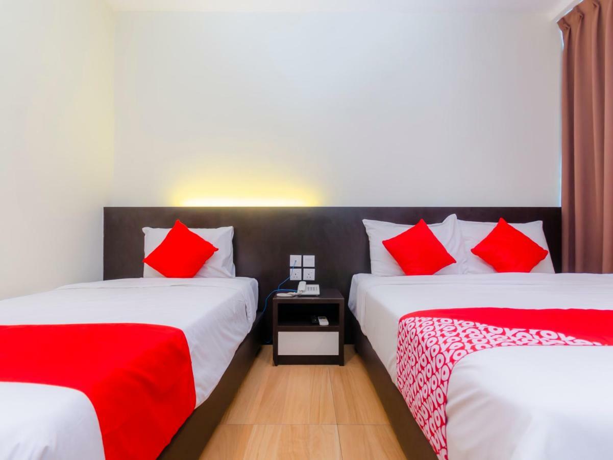 Wf Hotel 新山 外观 照片