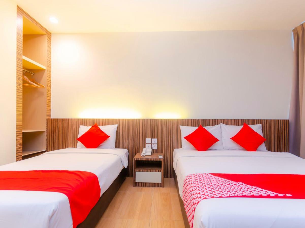 Wf Hotel 新山 外观 照片